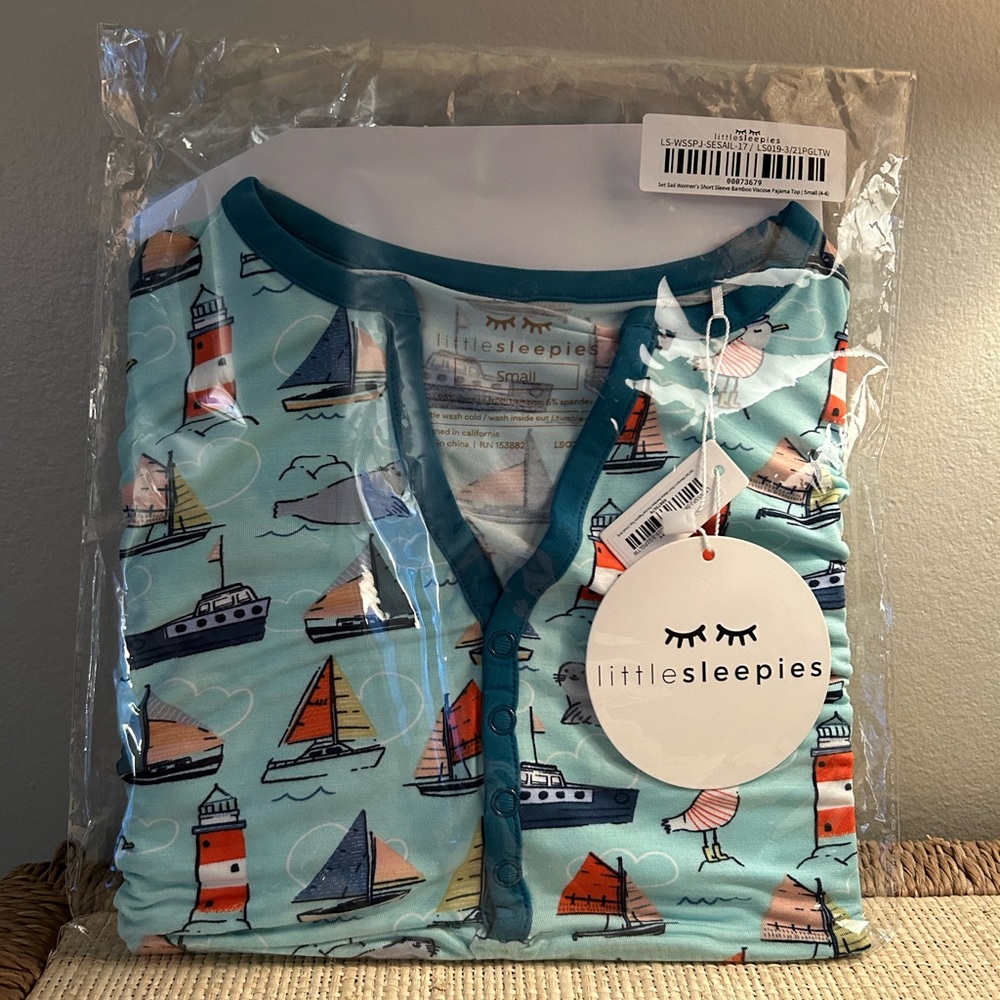 Little Sleepies blue beach pajama top small